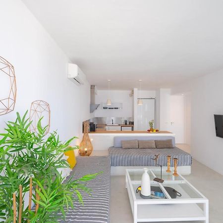 Infinite Blue Luxury Suites Fira  Zewnętrze zdjęcie