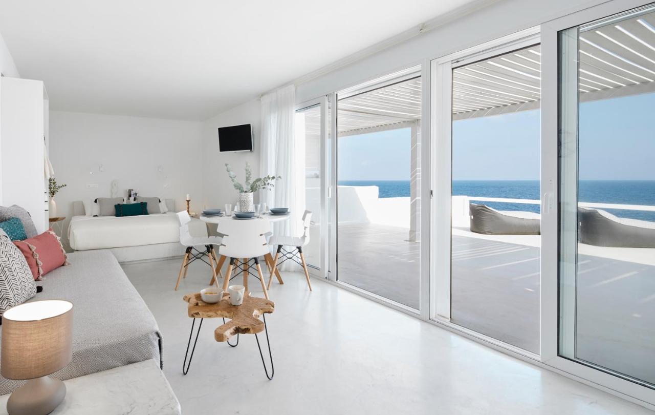 Infinite Blue Luxury Suites Fira  Zewnętrze zdjęcie