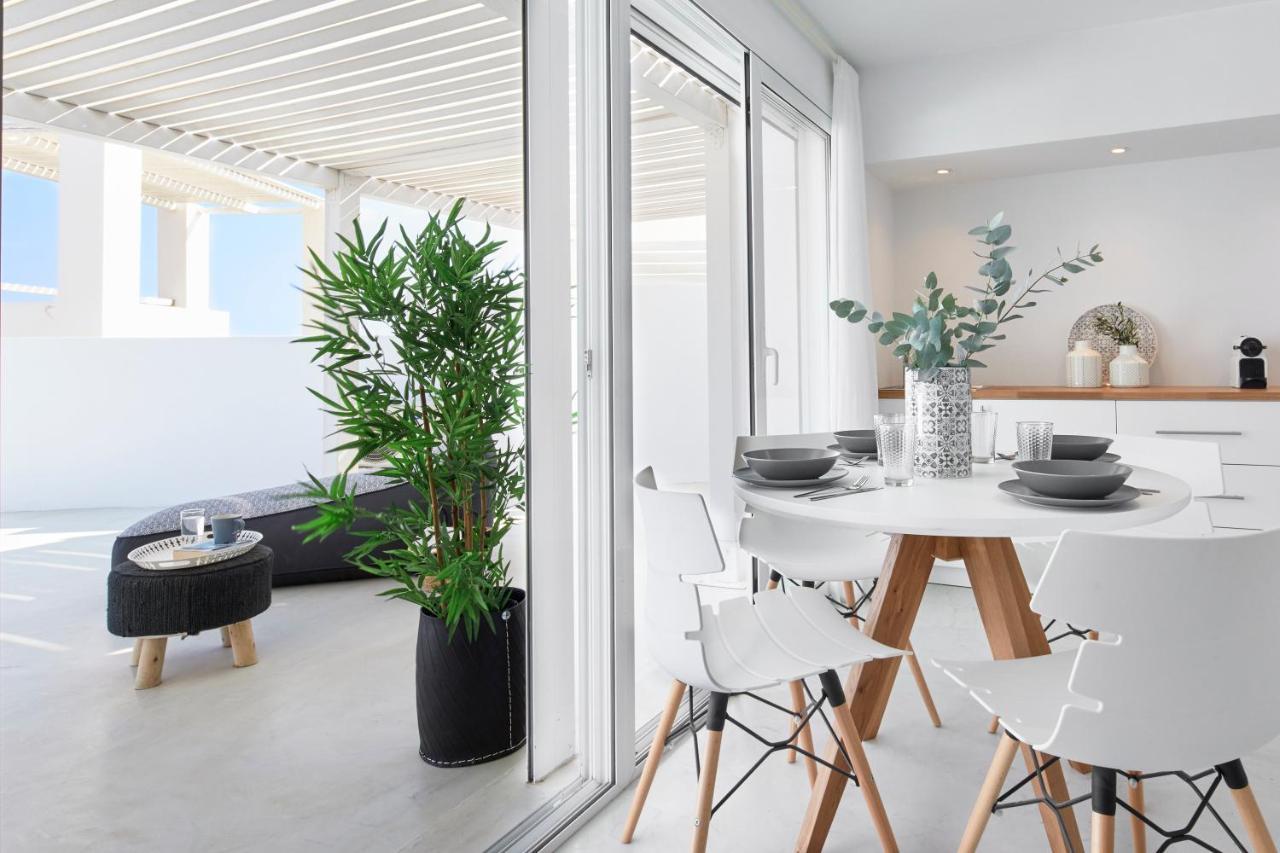 Infinite Blue Luxury Suites Fira  Zewnętrze zdjęcie
