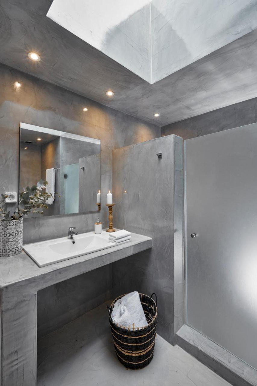Infinite Blue Luxury Suites Fira  Zewnętrze zdjęcie