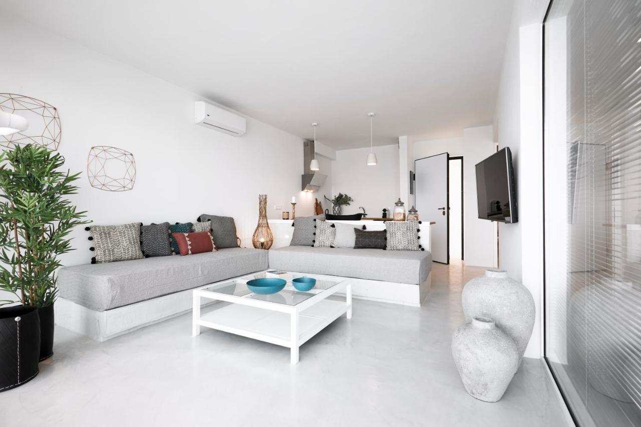 Infinite Blue Luxury Suites Fira  Zewnętrze zdjęcie
