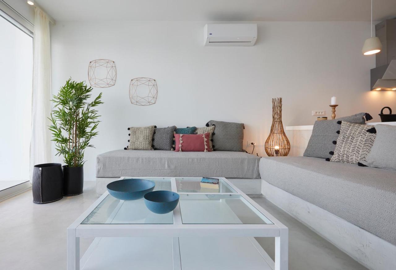 Infinite Blue Luxury Suites Fira  Zewnętrze zdjęcie